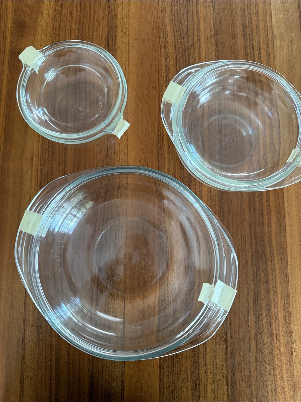 Vintage Pyrex nesting bowls with tab lids, 2qt,  1qt, 20oz